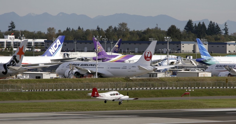 Broken toilet flush forces JAL Dreamliner to turn back