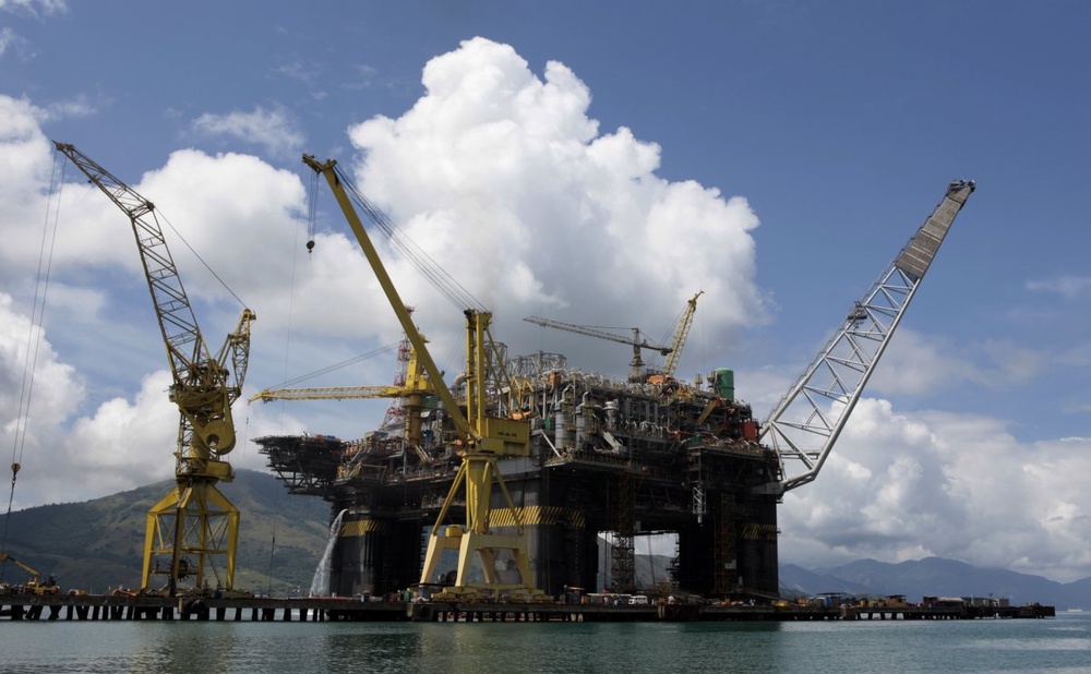 Chinese oil firms, Europe's giants win Brazil auction