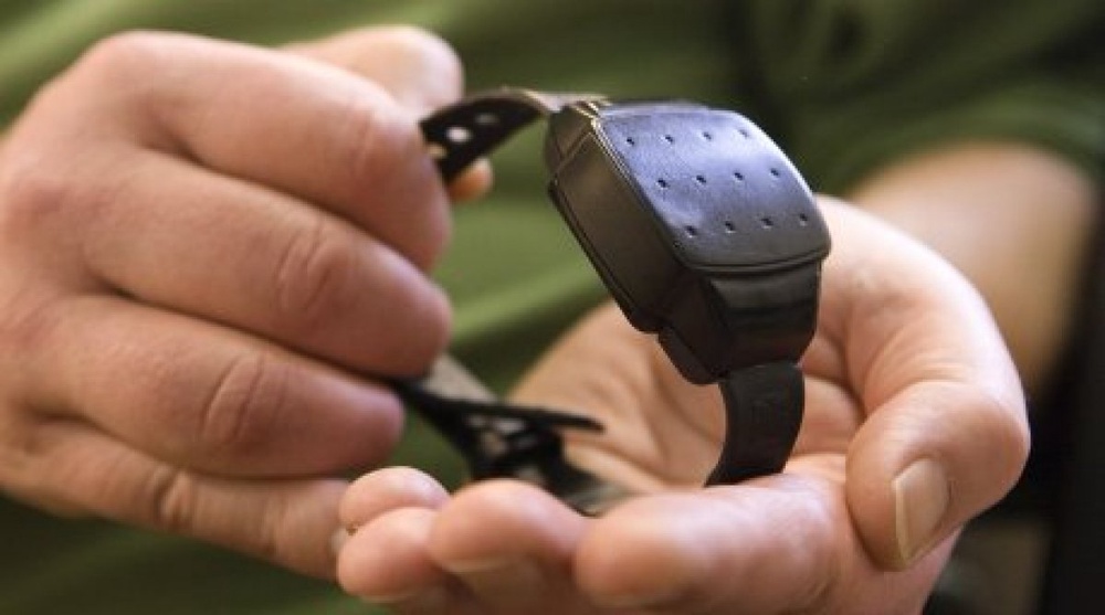 Kazakhstan mulls production of monitoring ankle-bracelets
