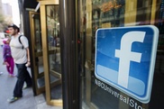 Facebook dominates in US rush to social networking