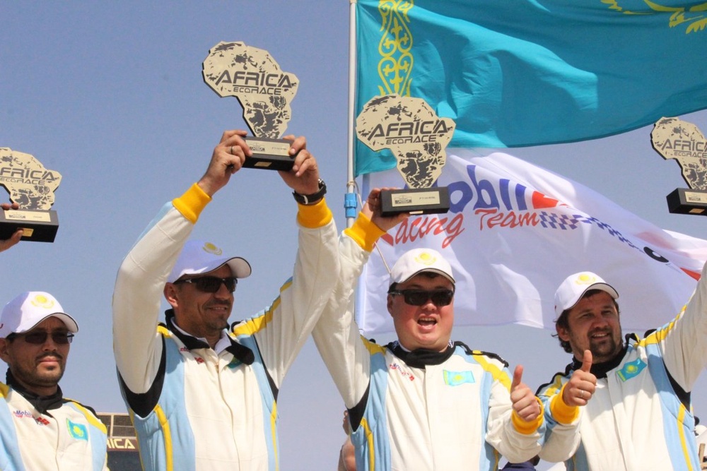 Kazakhstan racers complete Africa Eco Race 2014