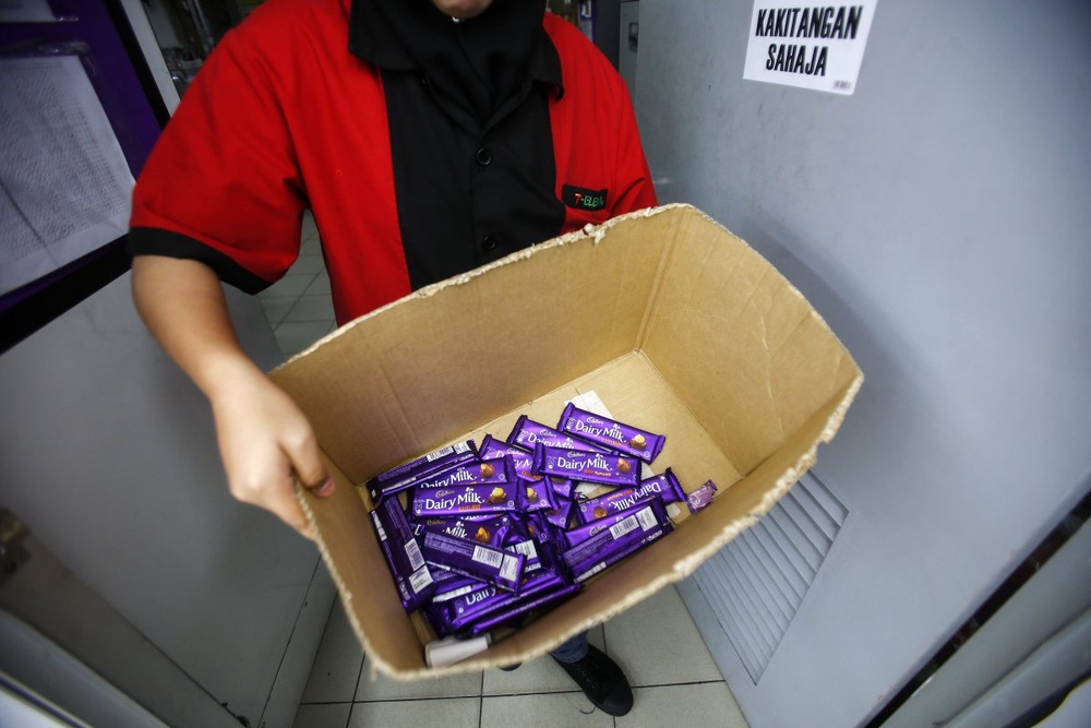 Saudi tests Cadbury chocolate for pork traces