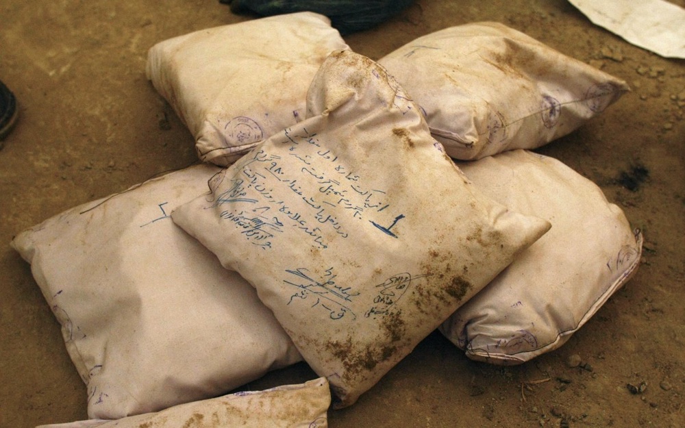 Greek police seize tonne of heroin, 14 arrested