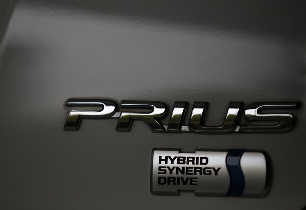 Toyota recalls 1.9 mn Prius cars worldwide