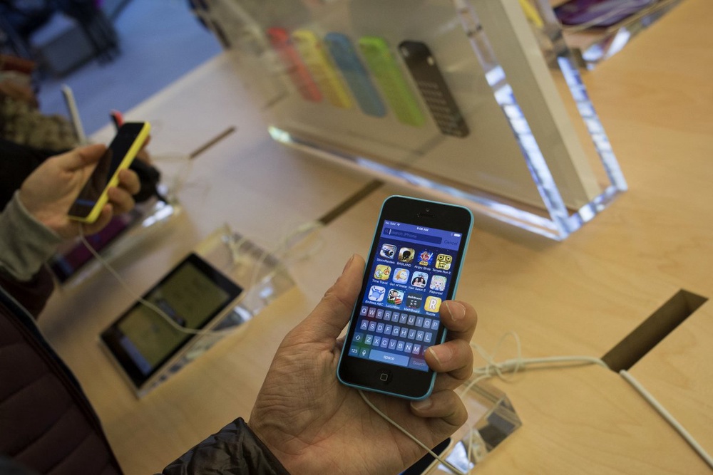 Medicine goes mobile with smartphone apps, devices