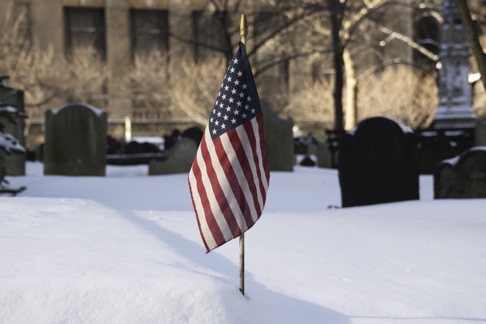 Made in USA: Pentagon to use only 100% American flags