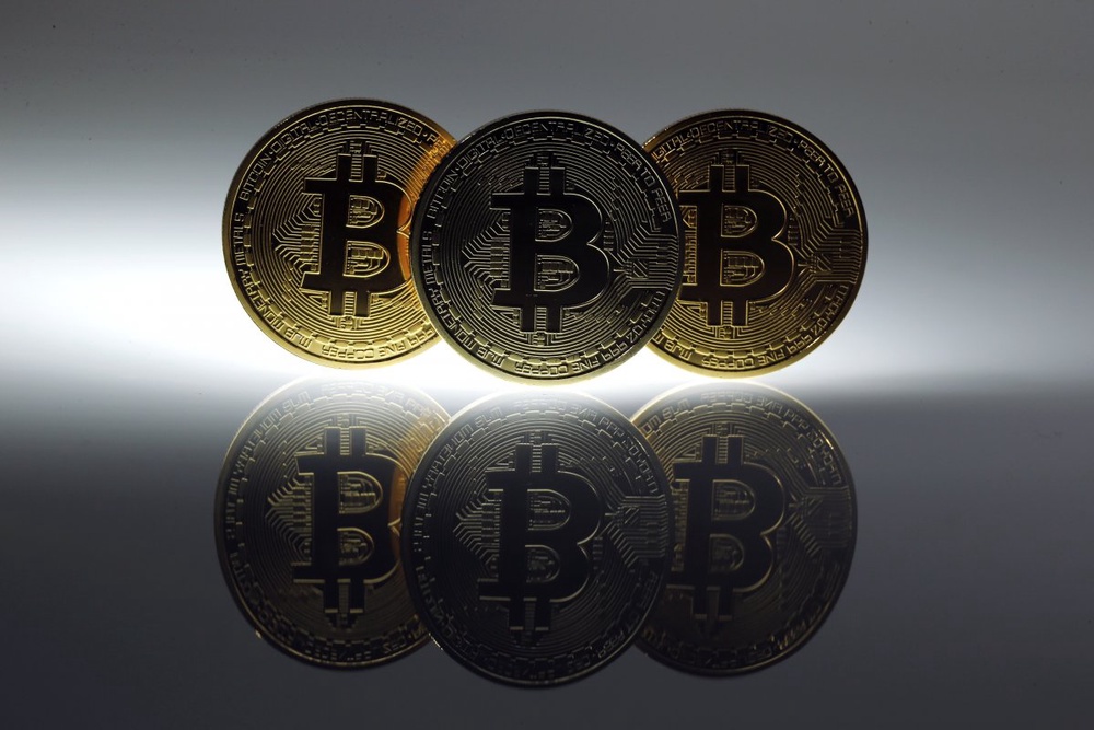 Vietnam restricts use of Bitcoin