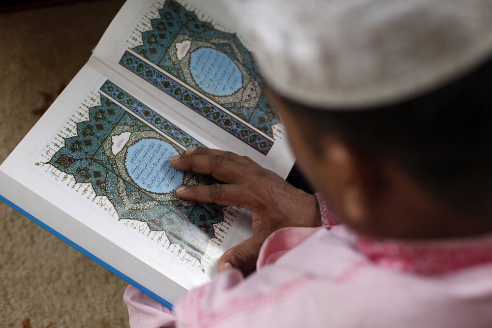 Hundreds of Mauritanians protest over desecration of Koran