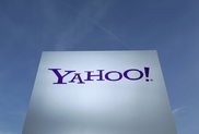 Yahoo spurns Facebook and Google sign-in credentials