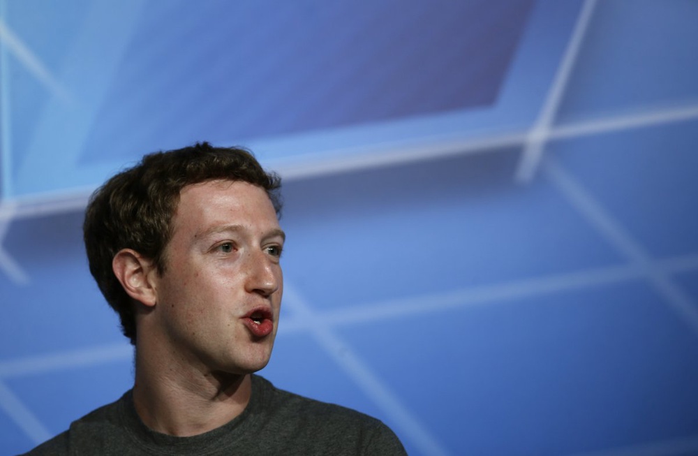 Zuckerberg says US government threat to Internet