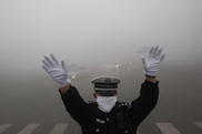 'Smog insurance' offers to help Chinese breathe easier