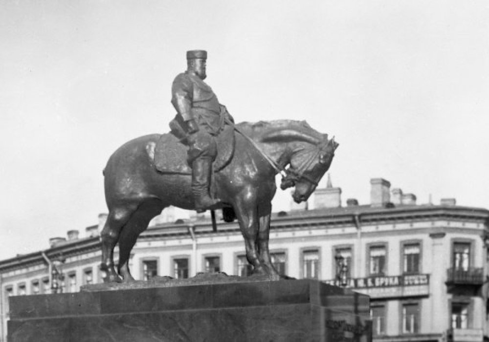 Russia readies to exhume Tsar Alexander III in Romanov probe