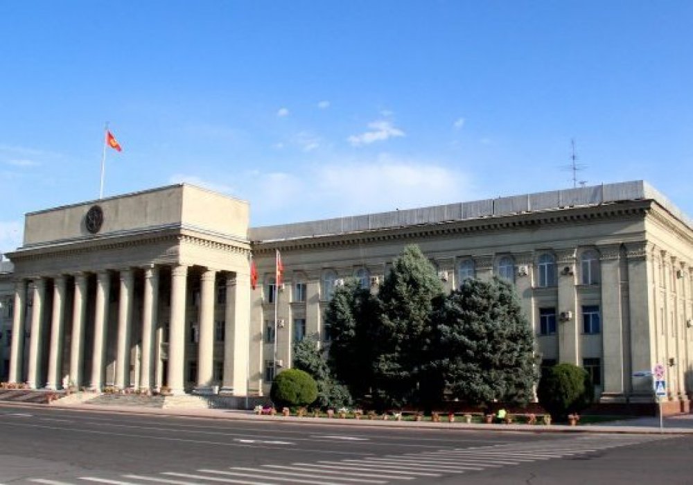 Kyrgyz parliament confirms new PM, government