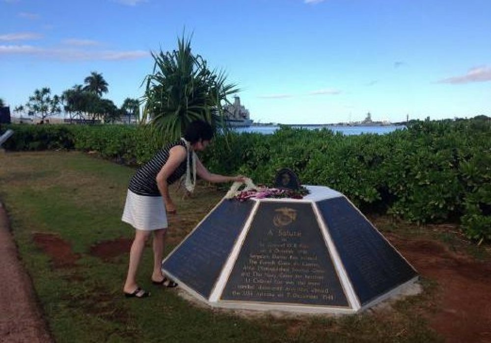 Japan's first lady visits Pearl Harbor