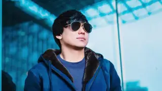 Kazakh pop star Kairat Nurtas arrested after airplane incident