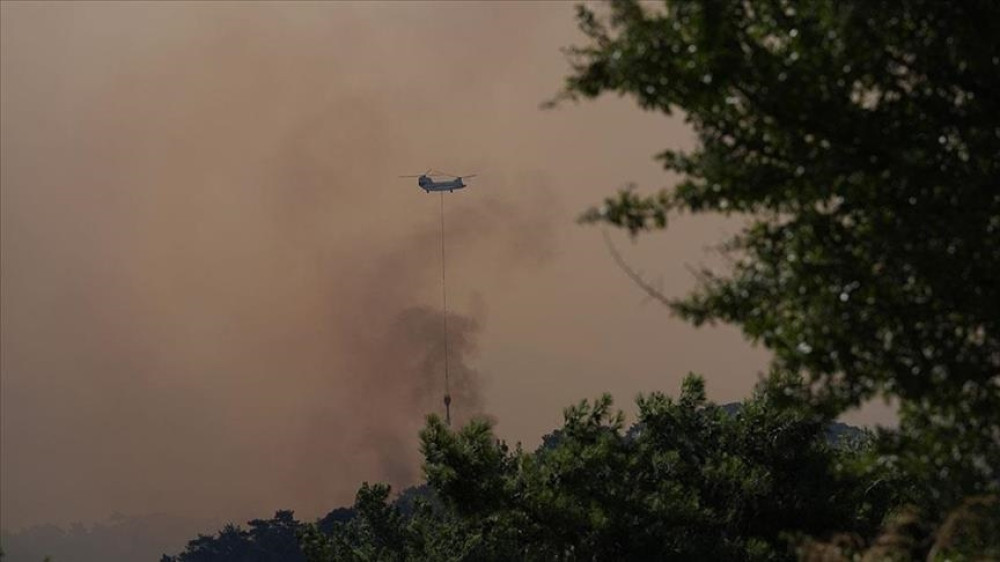 Thousands evacuated as wildfires rage across Turkey