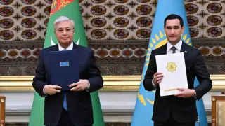 Kazakhstan and Turkmenistan sign 20 agreements covering oil, gas, and more