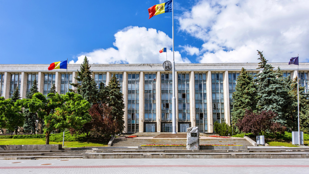 Moldova holds election and referendum on EU membership