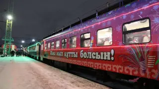 What is known about additional trains for Independence Day and New Year