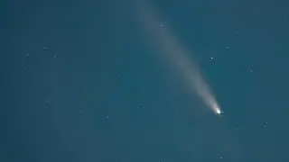 Famous photographer captures comet in the sky over Astana