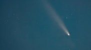Famous photographer captures comet in the sky over Astana