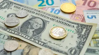 Exchange rates for the dollar, euro, and ruble in Kazakhstan