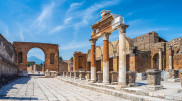 Popular Italian destination plans to limit number of tourists