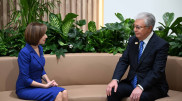 Tokayev meets Moldovan President in Baku