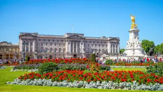 Buckingham Palace to close for three years