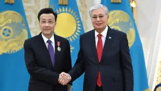 Tokayev awarded the Order of Dostyk to the Ambassador of China