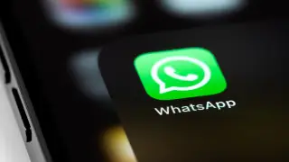 Why is WhatsApp not working and how to fix it? Full guide