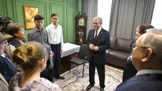 Tokayev visited school named after his father