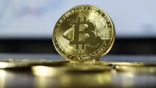 Bitcoin has surpassed $106,000 for the first time in history