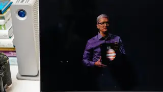 Apple CEO donates $1 million to Trump's inauguration