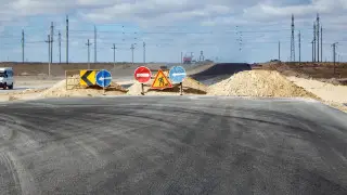 When will the border checkpoints with Russia be reconstructed