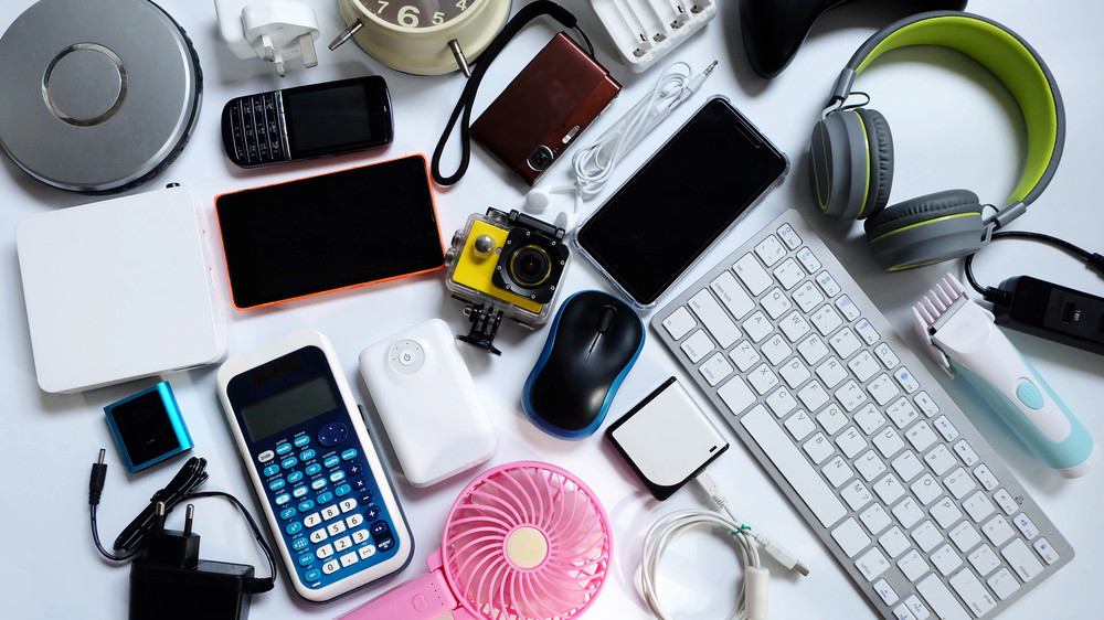 Tech world records: What the most expensive smartphone and robot can do
