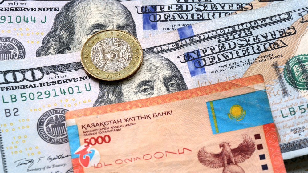Dollar exchange rate in Kazakhstan continues to decline