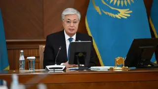 President demands bold decisions from National Bank and government