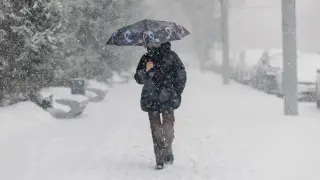 How many days will Kazakhstanis rest in February: 2025 calendar