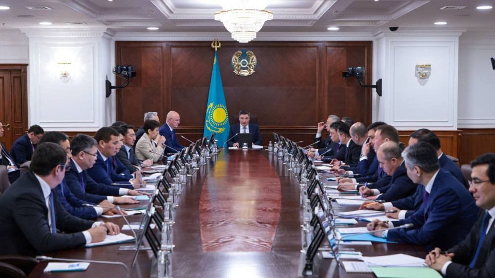Prime Minister Bektenov sets task for ministers and akims