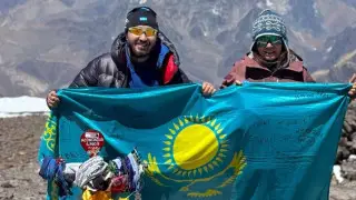 Kazakhstani climbers conquer two iconic peaks in South America