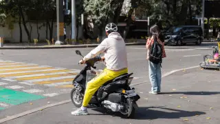 37 days left: How many mopeds were registered in Kazakhstan