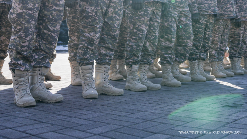 How many Kazakhstanis will be conscripted for military service
