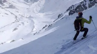 Avalanche near Shymbulak: foreigner killed