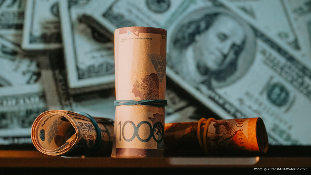 Tenge strengthens after holidays