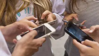 Mark Zuckerberg announces new restrictions for teenagers on Instagram