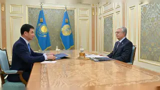 Tokayev sets tasks for the new akim of Almaty