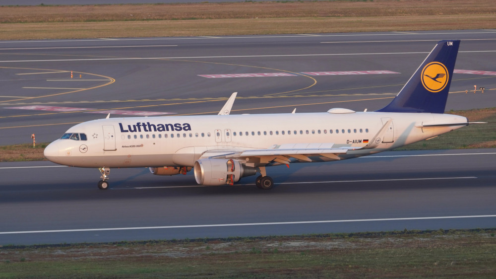 Lufthansa suspends flights to Kazakhstan