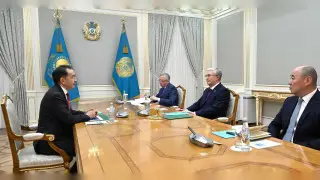 Tokayev meets with head of Eurasian Economic Commission