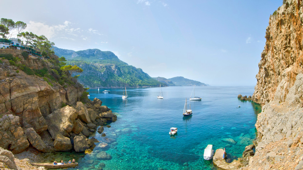 Protests against tourists to take place in Spain